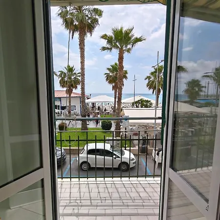 Garibaldi 39 Apartament Loano